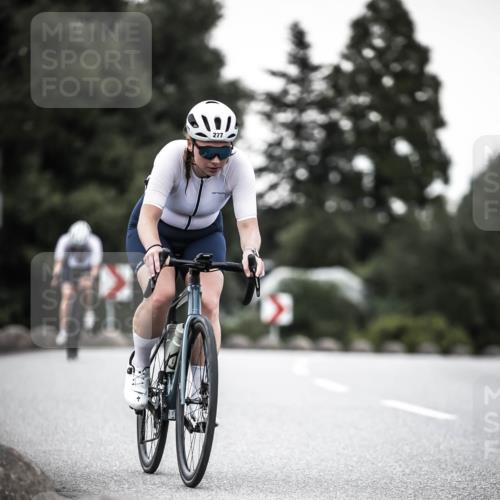 21.06.2026 - 29. Vierlanden-Triathlon H.Heesch http://msf.ph/oto/9900216 21.06.2026 10:08:48 Radfahren 30, 212, 269, 277 meine-sportfotos.de