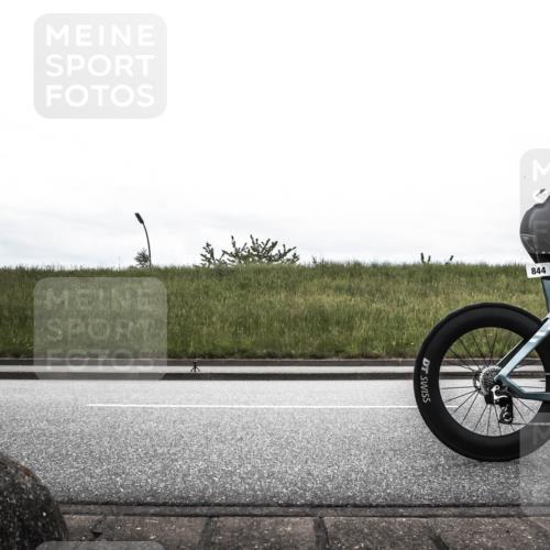 21.06.2026 - 29. Vierlanden-Triathlon H.Heesch http://msf.ph/oto/9900223 21.06.2026 12:02:18 Radfahren 640, 661, 844, 873, 885 meine-sportfotos.de