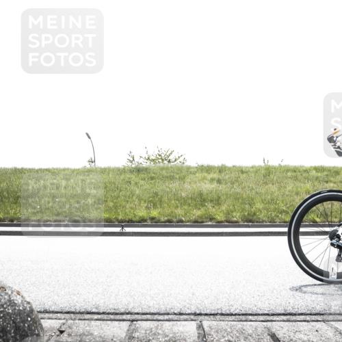 21.06.2026 - 29. Vierlanden-Triathlon H.Heesch http://msf.ph/oto/9900226 21.06.2026 13:04:13 Radfahren 1026, 1032, 1044, 1059 meine-sportfotos.de