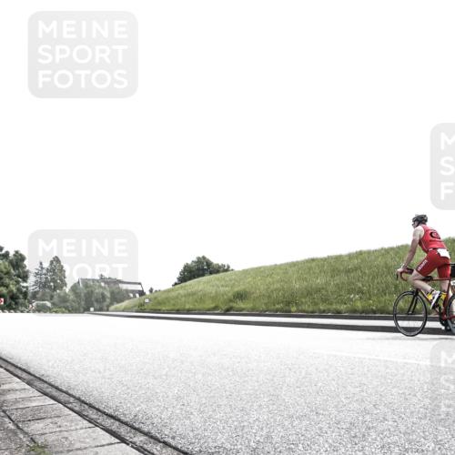 21.06.2026 - 29. Vierlanden-Triathlon H.Heesch http://msf.ph/oto/9900229 21.06.2026 12:50:29 Radfahren  meine-sportfotos.de
