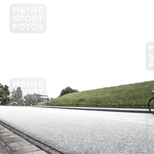 21.06.2026 - 29. Vierlanden-Triathlon H.Heesch http://msf.ph/oto/9900263 21.06.2026 12:52:38 Radfahren 662 meine-sportfotos.de