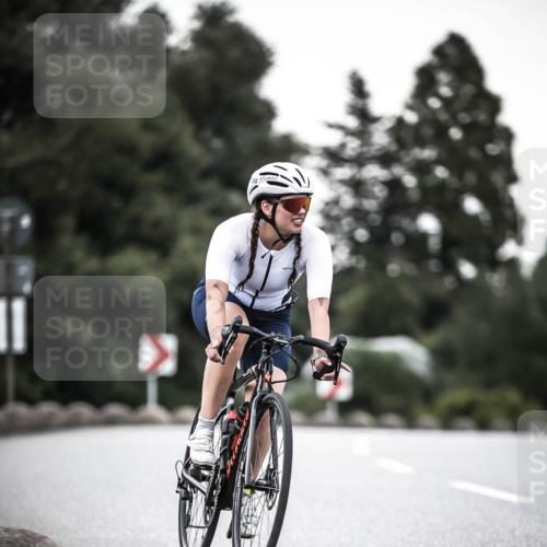 21.06.2026 - 29. Vierlanden-Triathlon H.Heesch http://msf.ph/oto/9900265 21.06.2026 10:08:51 Radfahren 30, 269, 277 meine-sportfotos.de