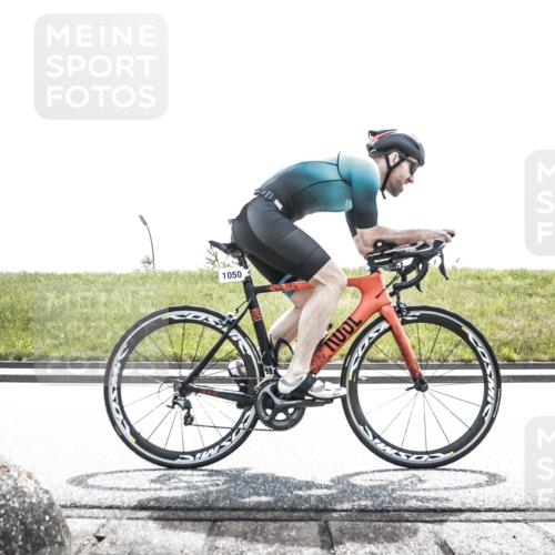 21.06.2026 - 29. Vierlanden-Triathlon H.Heesch http://msf.ph/oto/9900267 21.06.2026 13:06:05 Radfahren 1050, 1076 meine-sportfotos.de