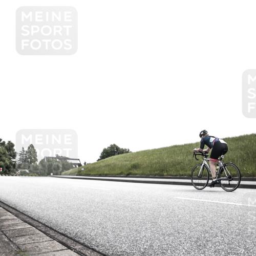 21.06.2026 - 29. Vierlanden-Triathlon H.Heesch http://msf.ph/oto/9900278 21.06.2026 12:56:04 Radfahren  meine-sportfotos.de