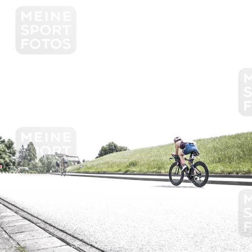 21.06.2026 - 29. Vierlanden-Triathlon H.Heesch http://msf.ph/oto/9900289 21.06.2026 12:57:29 Radfahren 1000, 1017 meine-sportfotos.de