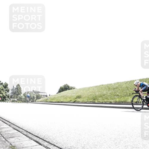 21.06.2026 - 29. Vierlanden-Triathlon H.Heesch http://msf.ph/oto/9900329 21.06.2026 12:59:46 Radfahren 995, 1008 meine-sportfotos.de