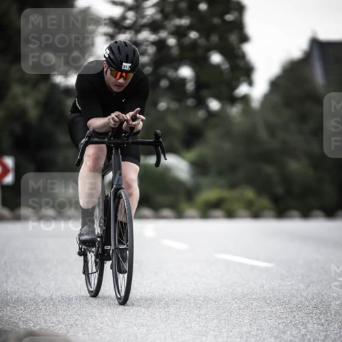 21.06.2026 - 29. Vierlanden-Triathlon H.Heesch http://msf.ph/oto/9900337 21.06.2026 10:09:05 Radfahren 313 meine-sportfotos.de