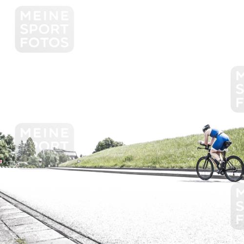21.06.2026 - 29. Vierlanden-Triathlon H.Heesch http://msf.ph/oto/9900356 21.06.2026 12:59:57 Radfahren  meine-sportfotos.de