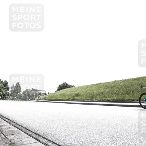 21.06.2026 - 29. Vierlanden-Triathlon H.Heesch http://msf.ph/oto/9900378 21.06.2026 13:01:41 Radfahren 1007, 1020 meine-sportfotos.de
