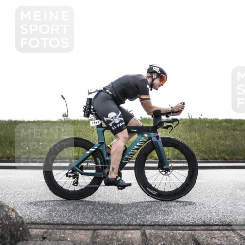 21.06.2026 - 29. Vierlanden-Triathlon H.Heesch http://msf.ph/oto/9900383 21.06.2026 13:19:09 Radfahren 1107, 1112 meine-sportfotos.de