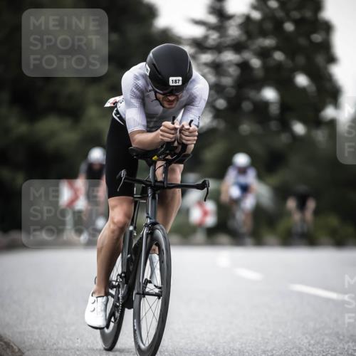 21.06.2026 - 29. Vierlanden-Triathlon H.Heesch http://msf.ph/oto/9900387 21.06.2026 10:09:18 Radfahren 25, 153, 187, 191, 303 meine-sportfotos.de