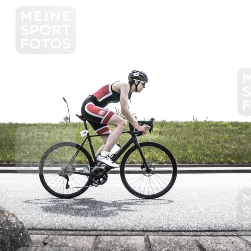 21.06.2026 - 29. Vierlanden-Triathlon H.Heesch http://msf.ph/oto/9900402 21.06.2026 13:20:51 Radfahren 1106, 1119 meine-sportfotos.de