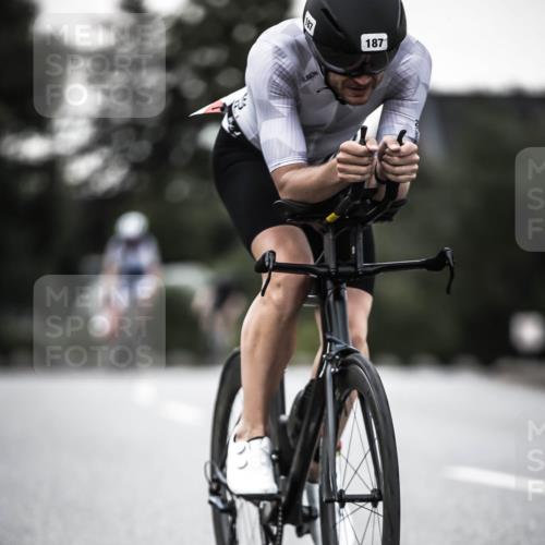 21.06.2026 - 29. Vierlanden-Triathlon H.Heesch http://msf.ph/oto/9900406 21.06.2026 10:09:18 Radfahren 25, 153, 187, 191, 303 meine-sportfotos.de
