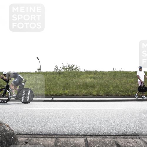 21.06.2026 - 29. Vierlanden-Triathlon H.Heesch http://msf.ph/oto/9900426 21.06.2026 13:24:56 Radfahren 1063, 1080, 1087, 1141 meine-sportfotos.de