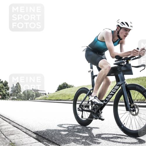 21.06.2026 - 29. Vierlanden-Triathlon H.Heesch http://msf.ph/oto/9900432 21.06.2026 13:02:54 Radfahren 1052 meine-sportfotos.de