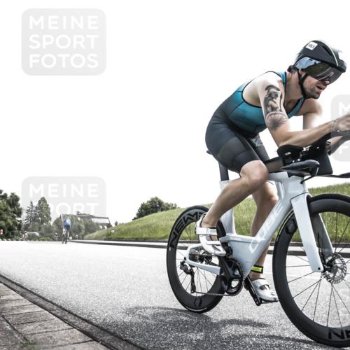 21.06.2026 - 29. Vierlanden-Triathlon H.Heesch http://msf.ph/oto/9900446 21.06.2026 13:03:49 Radfahren 1021, 1053 meine-sportfotos.de