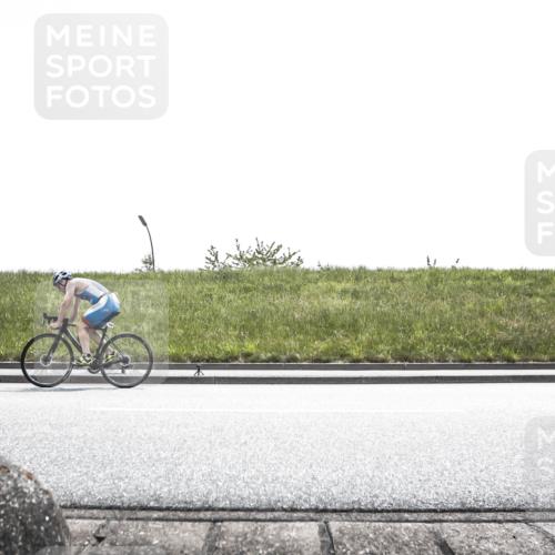 21.06.2026 - 29. Vierlanden-Triathlon H.Heesch http://msf.ph/oto/9900447 21.06.2026 13:27:53 Radfahren 1044, 1064, 1092 meine-sportfotos.de