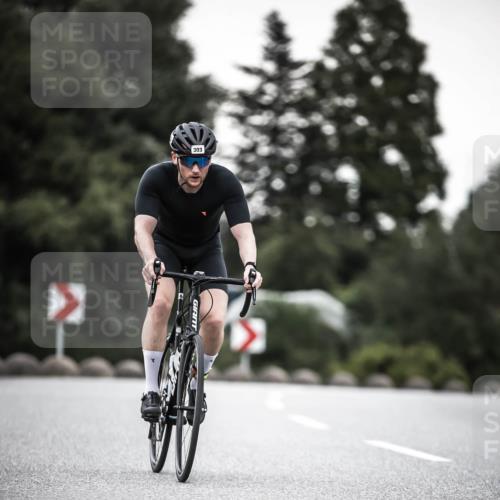 21.06.2026 - 29. Vierlanden-Triathlon H.Heesch http://msf.ph/oto/9900460 21.06.2026 10:09:24 Radfahren 25, 153, 191, 303 meine-sportfotos.de
