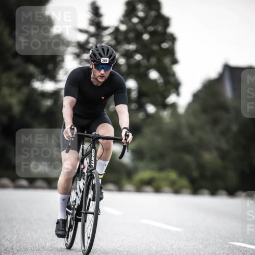 21.06.2026 - 29. Vierlanden-Triathlon H.Heesch http://msf.ph/oto/9900471 21.06.2026 10:09:24 Radfahren 25, 153, 191, 303 meine-sportfotos.de