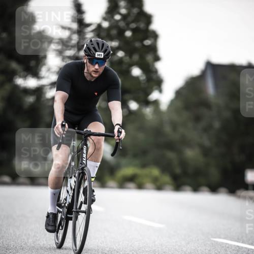 21.06.2026 - 29. Vierlanden-Triathlon H.Heesch http://msf.ph/oto/9900474 21.06.2026 10:09:24 Radfahren 25, 153, 191, 303 meine-sportfotos.de