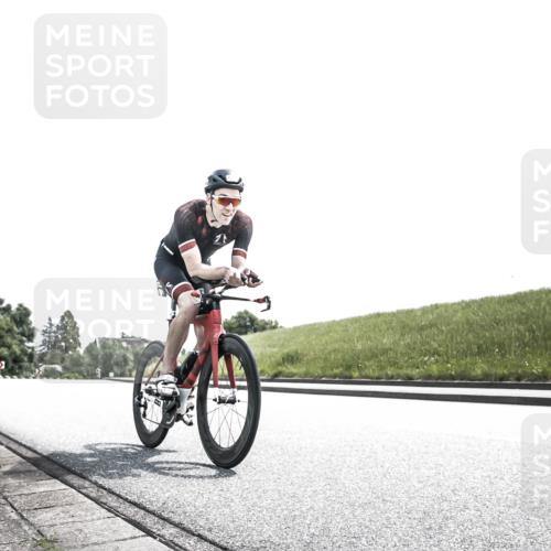 21.06.2026 - 29. Vierlanden-Triathlon H.Heesch http://msf.ph/oto/9900485 21.06.2026 13:05:45 Radfahren 1029, 1034, 1069 meine-sportfotos.de