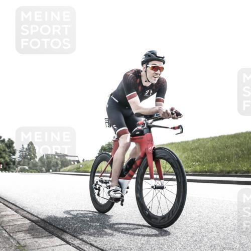 21.06.2026 - 29. Vierlanden-Triathlon H.Heesch http://msf.ph/oto/9900487 21.06.2026 13:05:45 Radfahren 1029, 1034, 1069 meine-sportfotos.de