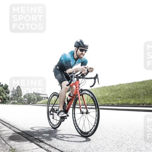 21.06.2026 - 29. Vierlanden-Triathlon H.Heesch http://msf.ph/oto/9900497 21.06.2026 13:06:05 Radfahren 1050 meine-sportfotos.de