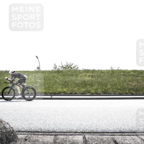 21.06.2026 - 29. Vierlanden-Triathlon H.Heesch http://msf.ph/oto/9900503 21.06.2026 13:30:19 Radfahren 1072, 1221 meine-sportfotos.de