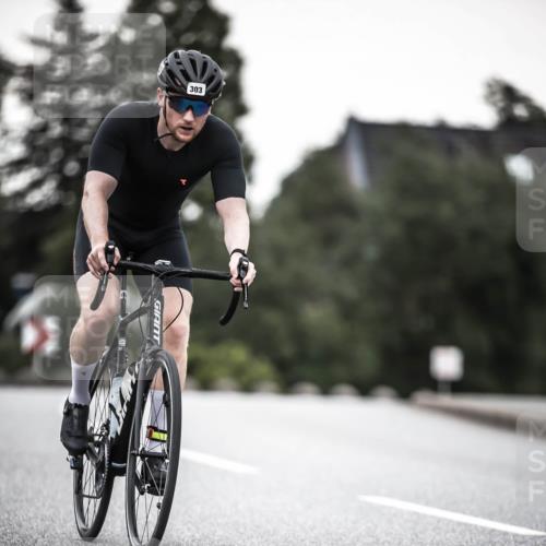 21.06.2026 - 29. Vierlanden-Triathlon H.Heesch http://msf.ph/oto/9900512 21.06.2026 10:09:24 Radfahren 25, 153, 191, 303 meine-sportfotos.de