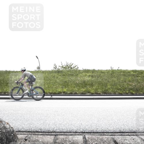 21.06.2026 - 29. Vierlanden-Triathlon H.Heesch http://msf.ph/oto/9900513 21.06.2026 13:30:45 Radfahren 1050, 1062, 1077, 1094, 1195 meine-sportfotos.de
