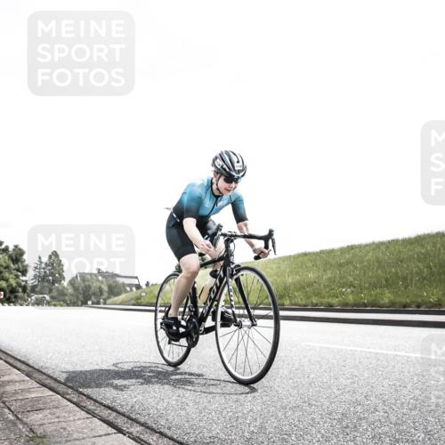 21.06.2026 - 29. Vierlanden-Triathlon H.Heesch http://msf.ph/oto/9900517 21.06.2026 13:16:10 Radfahren 1131, 1138 meine-sportfotos.de