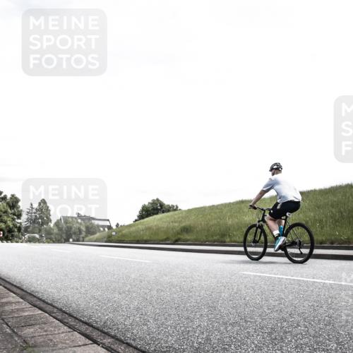 21.06.2026 - 29. Vierlanden-Triathlon H.Heesch http://msf.ph/oto/9900531 21.06.2026 13:17:45 Radfahren  meine-sportfotos.de