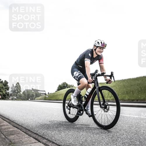 21.06.2026 - 29. Vierlanden-Triathlon H.Heesch http://msf.ph/oto/9900544 21.06.2026 13:18:34 Radfahren 1158, 1164 meine-sportfotos.de