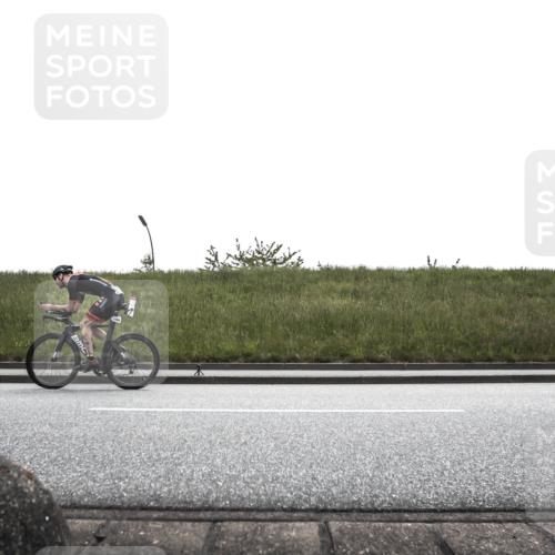 21.06.2026 - 29. Vierlanden-Triathlon H.Heesch http://msf.ph/oto/9900549 21.06.2026 13:32:27 Radfahren 1049, 1058, 1090, 1091, 1200 meine-sportfotos.de
