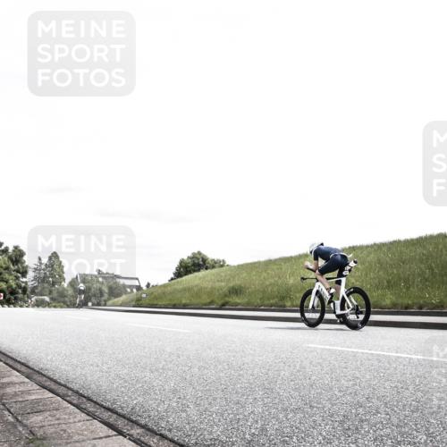 21.06.2026 - 29. Vierlanden-Triathlon H.Heesch http://msf.ph/oto/9900560 21.06.2026 13:27:04 Radfahren  meine-sportfotos.de