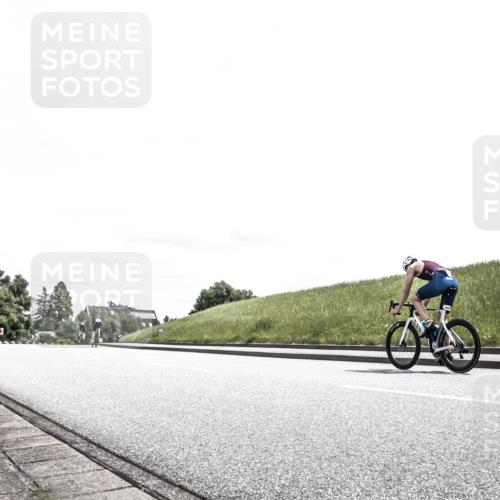 21.06.2026 - 29. Vierlanden-Triathlon H.Heesch http://msf.ph/oto/9900569 21.06.2026 13:28:26 Radfahren 1029, 1036 meine-sportfotos.de