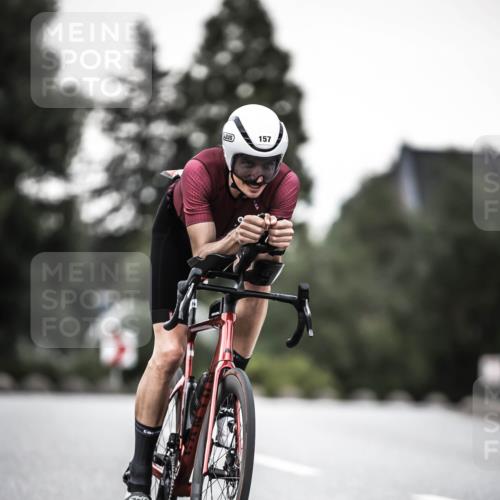 21.06.2026 - 29. Vierlanden-Triathlon H.Heesch http://msf.ph/oto/9900612 21.06.2026 10:09:41 Radfahren 18, 121, 157 meine-sportfotos.de