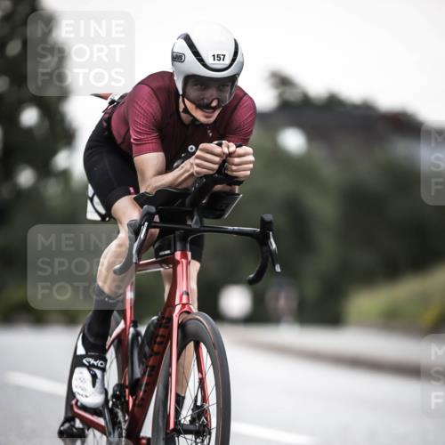 21.06.2026 - 29. Vierlanden-Triathlon H.Heesch http://msf.ph/oto/9900626 21.06.2026 10:09:41 Radfahren 18, 121, 157 meine-sportfotos.de