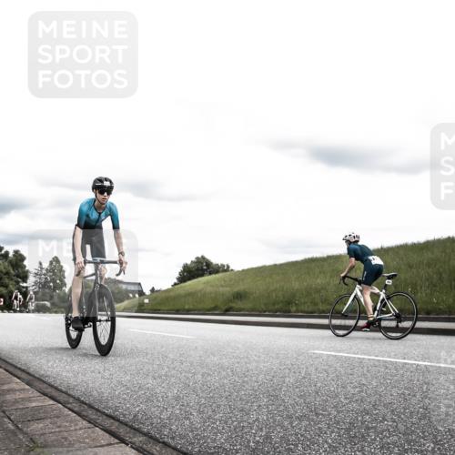 21.06.2026 - 29. Vierlanden-Triathlon H.Heesch http://msf.ph/oto/9900631 21.06.2026 14:42:32 Radfahren 1247, 1251, 1252 meine-sportfotos.de