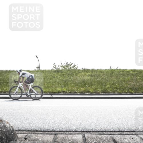 21.06.2026 - 29. Vierlanden-Triathlon H.Heesch http://msf.ph/oto/9900640 21.06.2026 13:36:03 Radfahren 1024, 1177, 1181 meine-sportfotos.de
