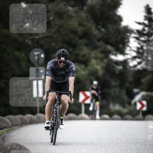 21.06.2026 - 29. Vierlanden-Triathlon H.Heesch http://msf.ph/oto/9900657 21.06.2026 10:09:50 Radfahren 40, 69, 309, 327 meine-sportfotos.de