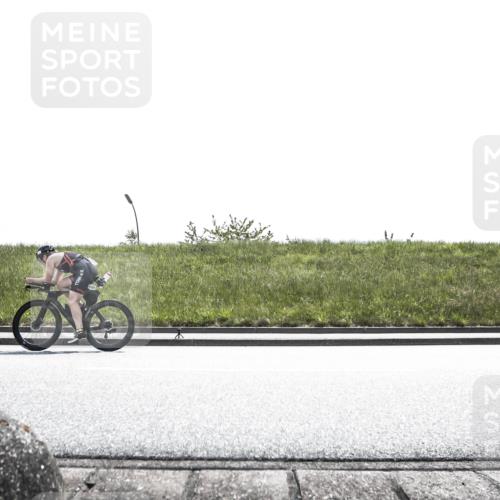 21.06.2026 - 29. Vierlanden-Triathlon H.Heesch http://msf.ph/oto/9900659 21.06.2026 13:40:24 Radfahren 1127 meine-sportfotos.de