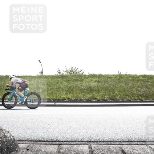 21.06.2026 - 29. Vierlanden-Triathlon H.Heesch http://msf.ph/oto/9900660 21.06.2026 13:40:36 Radfahren 1121 meine-sportfotos.de