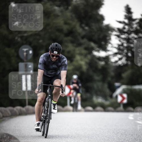 21.06.2026 - 29. Vierlanden-Triathlon H.Heesch http://msf.ph/oto/9900666 21.06.2026 10:09:50 Radfahren 40, 69, 309, 327 meine-sportfotos.de