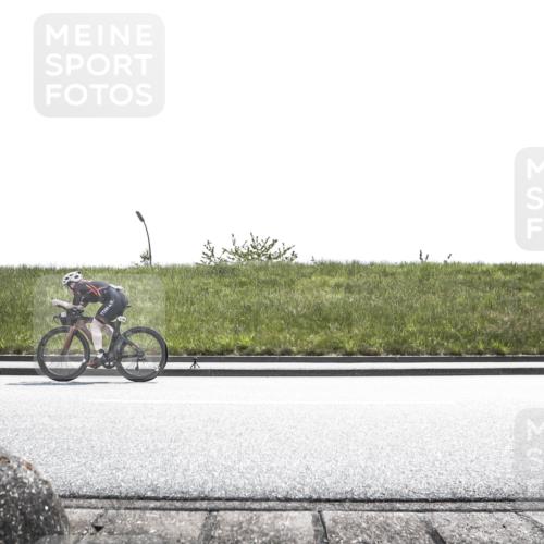 21.06.2026 - 29. Vierlanden-Triathlon H.Heesch http://msf.ph/oto/9900673 21.06.2026 13:42:24 Radfahren 1130 meine-sportfotos.de
