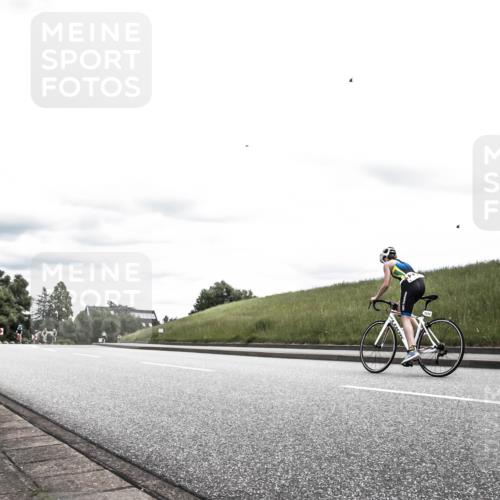 21.06.2026 - 29. Vierlanden-Triathlon H.Heesch http://msf.ph/oto/9900685 21.06.2026 14:43:35 Radfahren 1282 meine-sportfotos.de