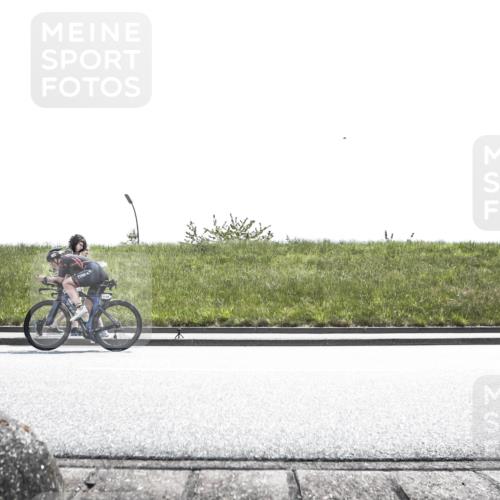 21.06.2026 - 29. Vierlanden-Triathlon H.Heesch http://msf.ph/oto/9900688 21.06.2026 13:42:49 Radfahren 1114, 1129 meine-sportfotos.de