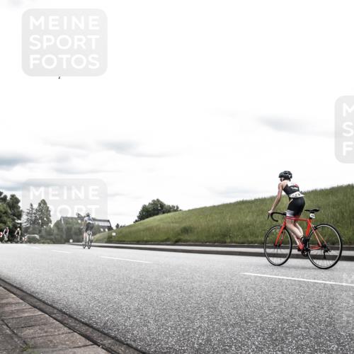 21.06.2026 - 29. Vierlanden-Triathlon H.Heesch http://msf.ph/oto/9900689 21.06.2026 14:43:37 Radfahren 1267, 1282, 1288 meine-sportfotos.de