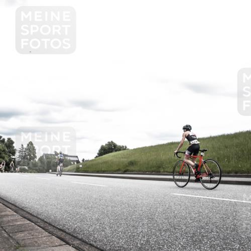 21.06.2026 - 29. Vierlanden-Triathlon H.Heesch http://msf.ph/oto/9900691 21.06.2026 14:43:37 Radfahren 1267, 1282, 1288 meine-sportfotos.de