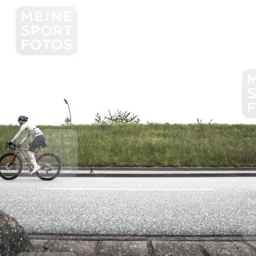21.06.2026 - 29. Vierlanden-Triathlon H.Heesch http://msf.ph/oto/9900702 21.06.2026 14:34:29 Radfahren  meine-sportfotos.de
